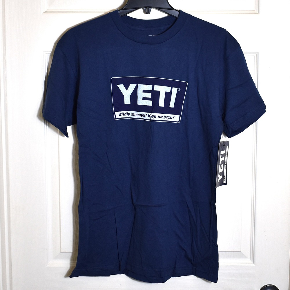 YETI Coolers Billboard Logo Graphic T-Shirt Tee Navy Blue Men's Size Medium NWT